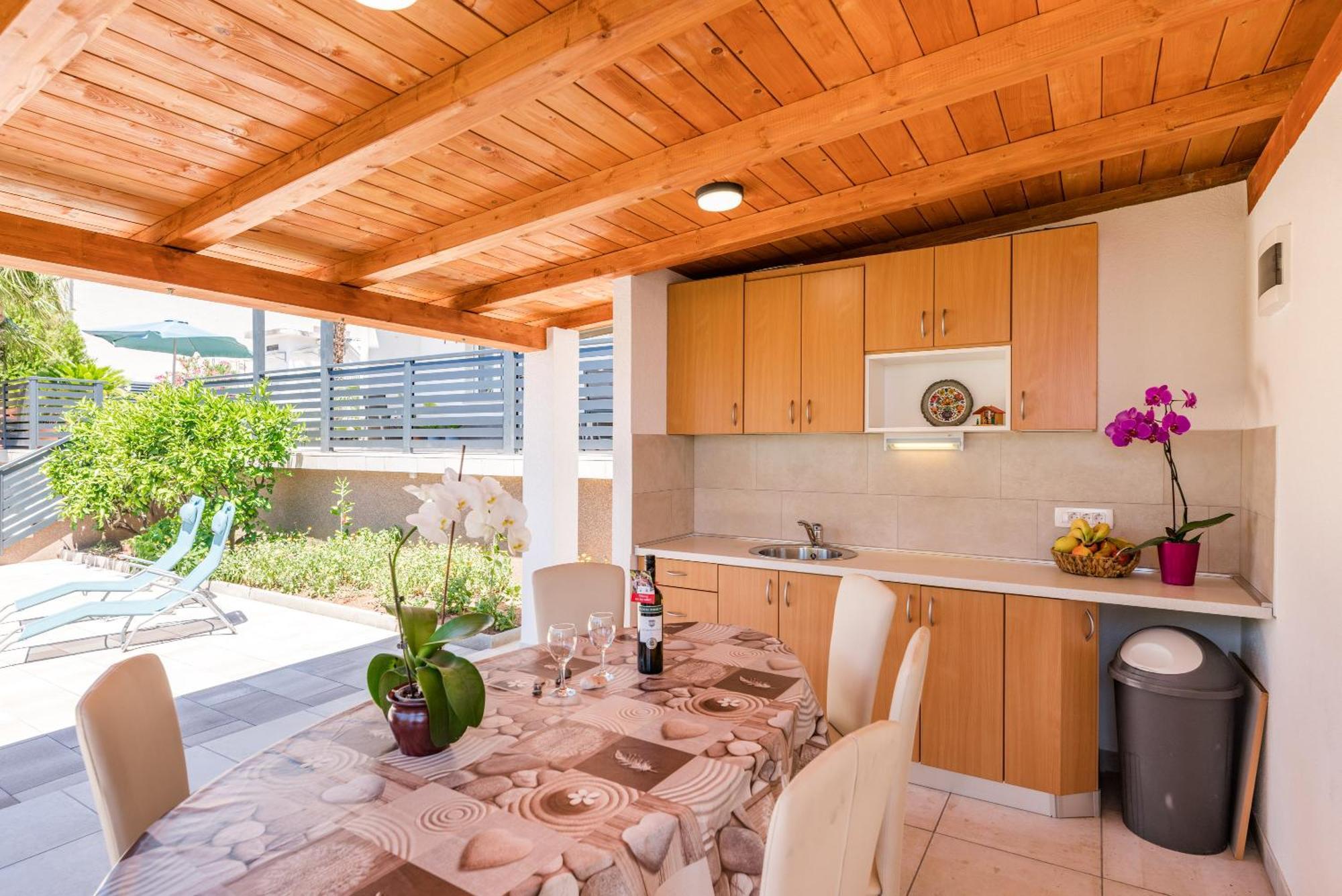 Apartmani Katica Povile Exterior foto