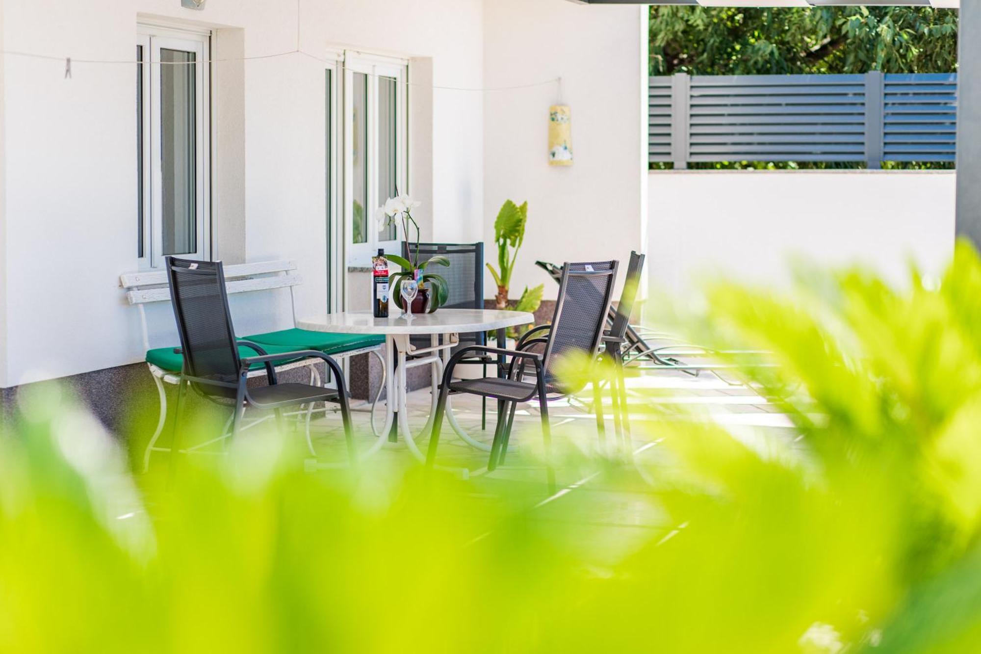 Apartmani Katica Povile Exterior foto