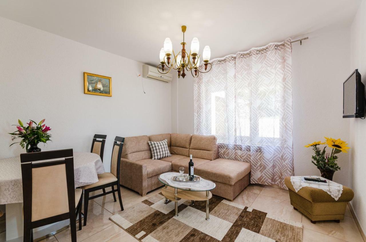 Apartmani Katica Povile Exterior foto